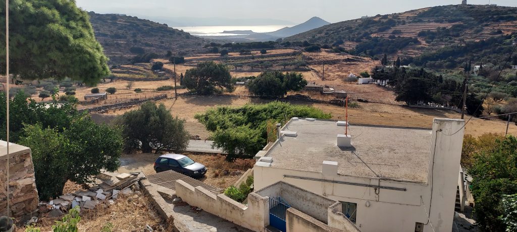 Kostos: vista panoramica sulla Baia di Molos e Naxos 