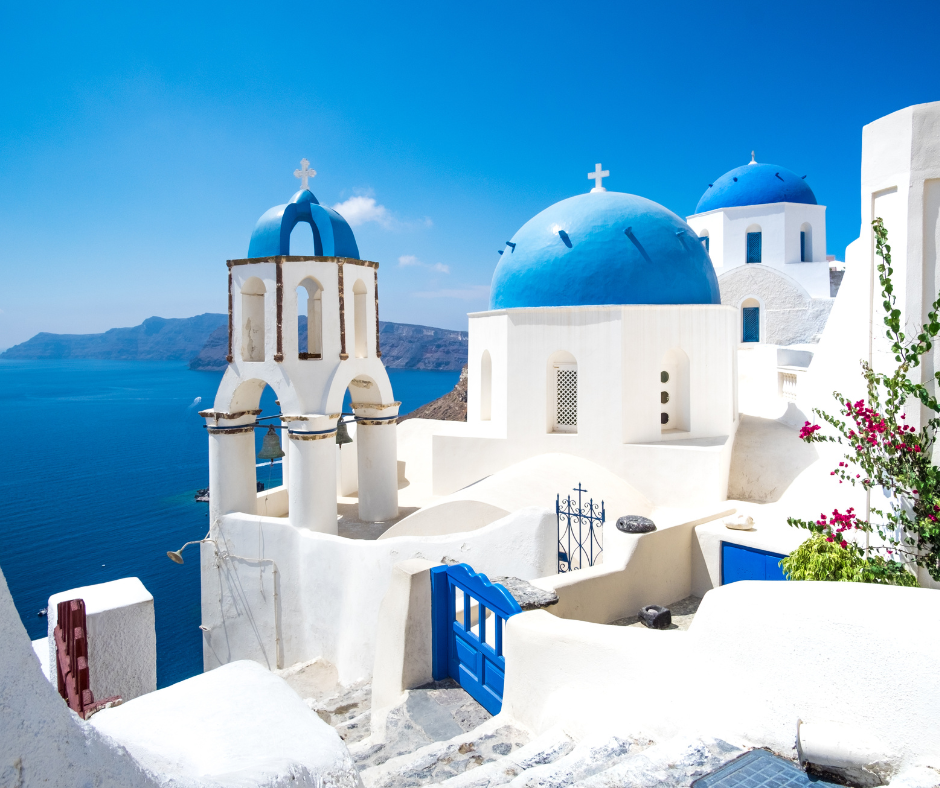 Santorini, meta per fetta da visitare in Grecia in Primavera 